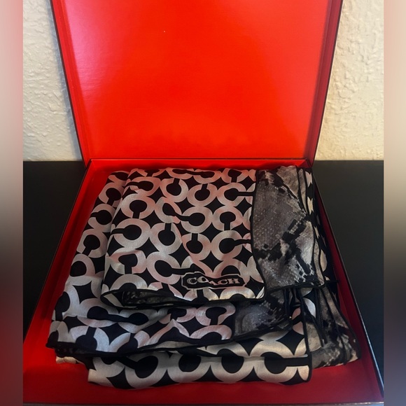 Coach Op Art Vintage Silk Scarf in Gift Box - Picture 1 of 4